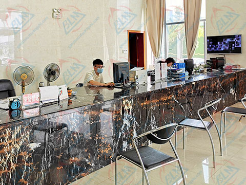 �J�C��ԃ��